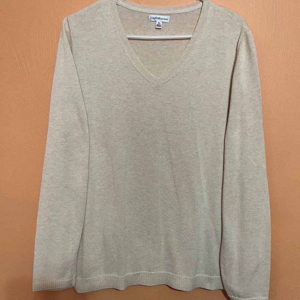 Croft & Barrow Womans Beige V-Neck Sweater. New. XL